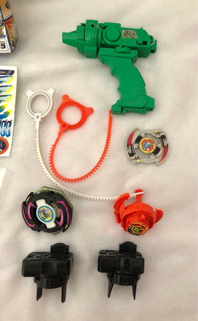 爆転変形　爆転龍ハヤテ　ベイブレードバースト 発射器と2つのベイブレード