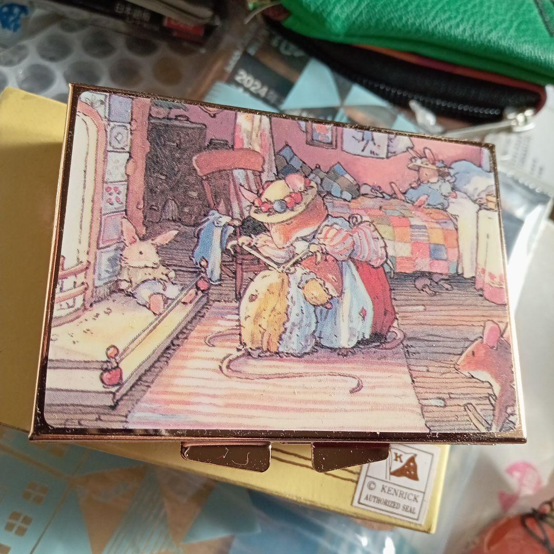 ダ26 。ブラッブリーヘッジ ジュエリーボックス。 7x5.5x2.5cm。