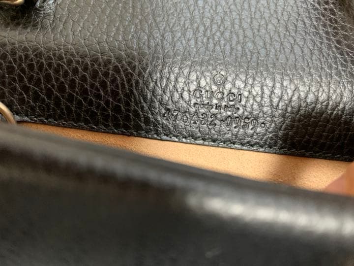 最終値下げ新品と同じGUCCI〔ディオニュソス〕レザー スーパーミニバッグ