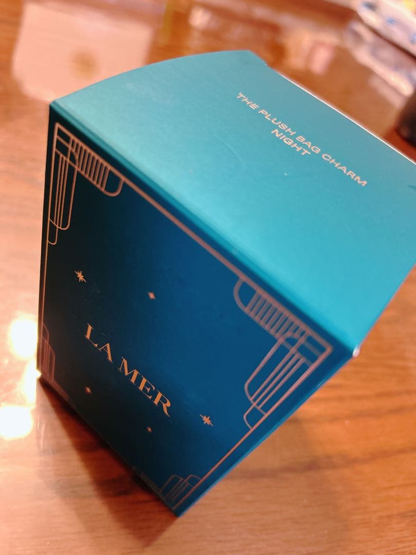 LA MER ラ・メール　ポーチ　バッグチャームポーチ 緑 新品未使用ノベルティ