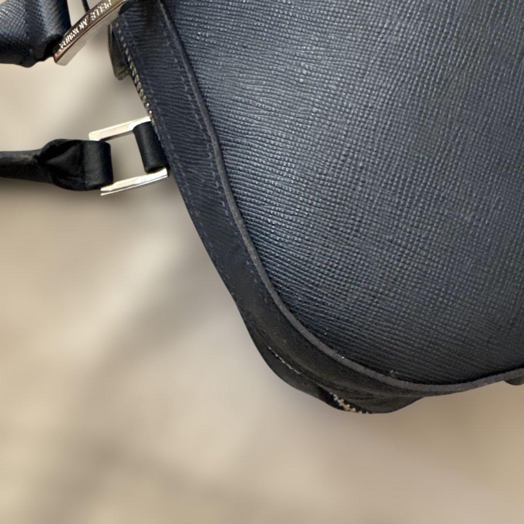 人気✨ペッレモルビダ　ビジネスバッグ ネイビーレザー　2層　パソコン収納可能