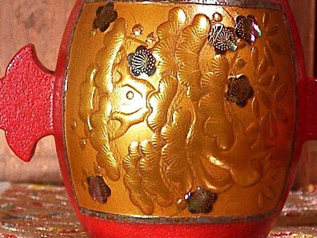 漆工　平安　高橋孝道 作　乾漆松竹梅蒔絵　熨斗押　宝槌　無傷　共箱　古物。