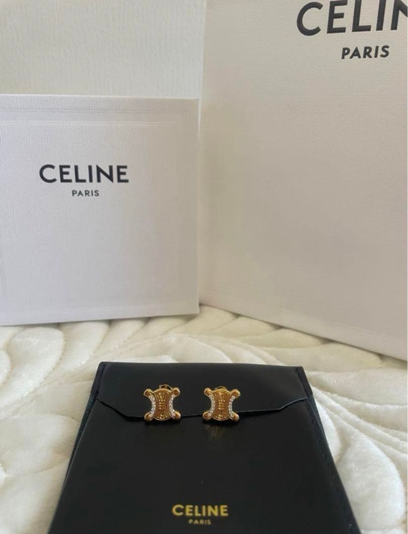 CELINE ゴールド装飾ピアス ケース付き