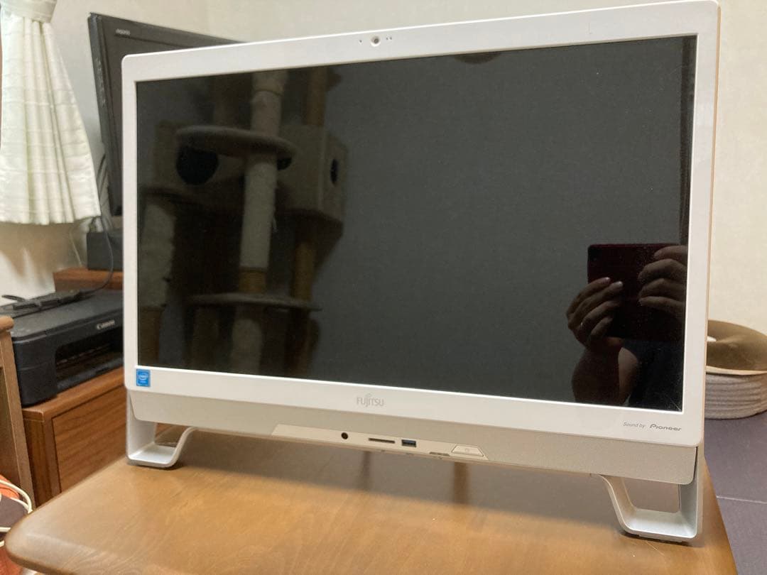 一体型パソコン　富士通FMV ESPRIMO FH53/YD