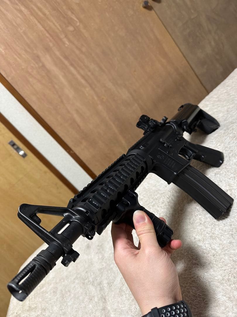 東京マルイ 次世代電動ガン M4A1 CQB-R