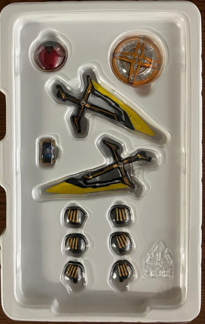 【中古】S.H.フィギュアーツ 真骨彫 仮面ライダーネクストカイザ