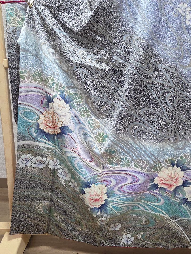 B5作家物 牡丹の花模様 金彩 金駒刺繍 たたき染 袷 正絹 振袖 着物 成人式