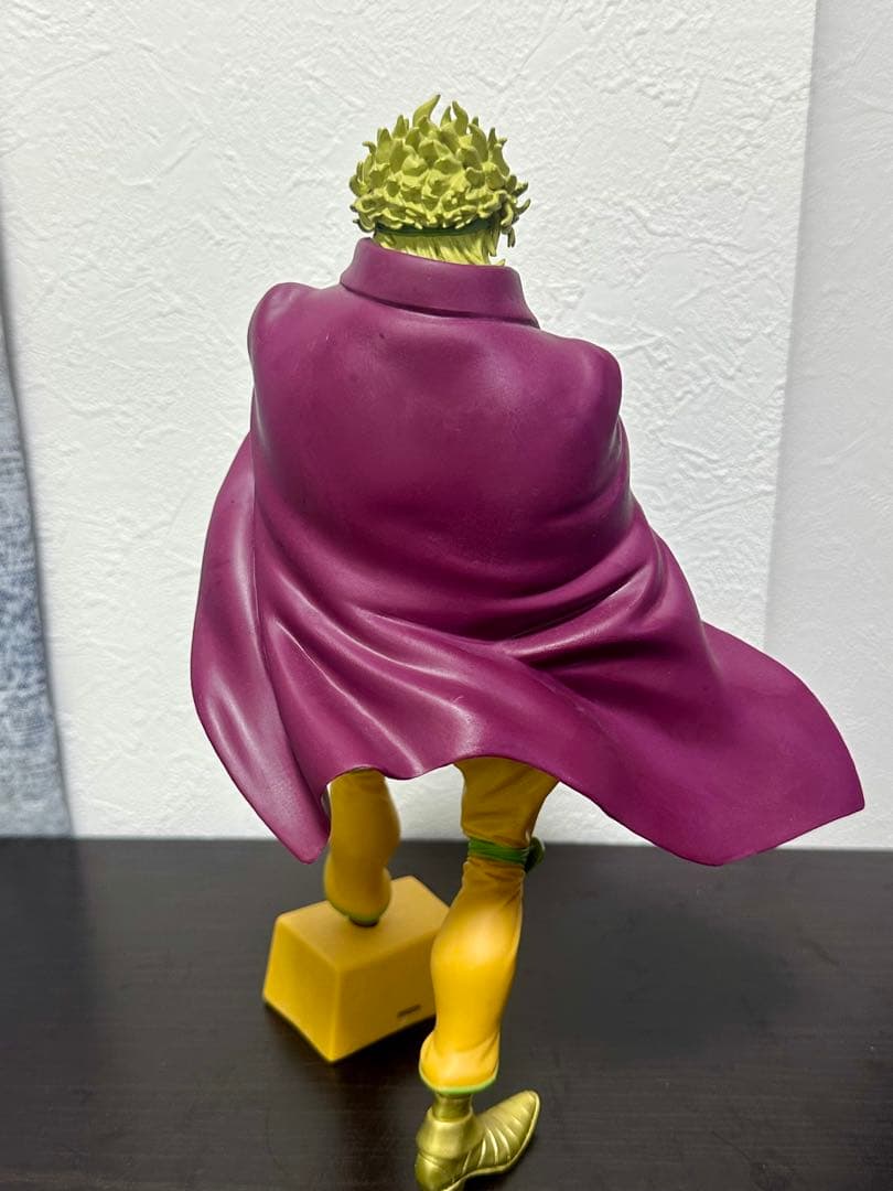 ジョジョ　承太郎 スタープラチナ　DIO ザ•ワールド　フィギュアセット