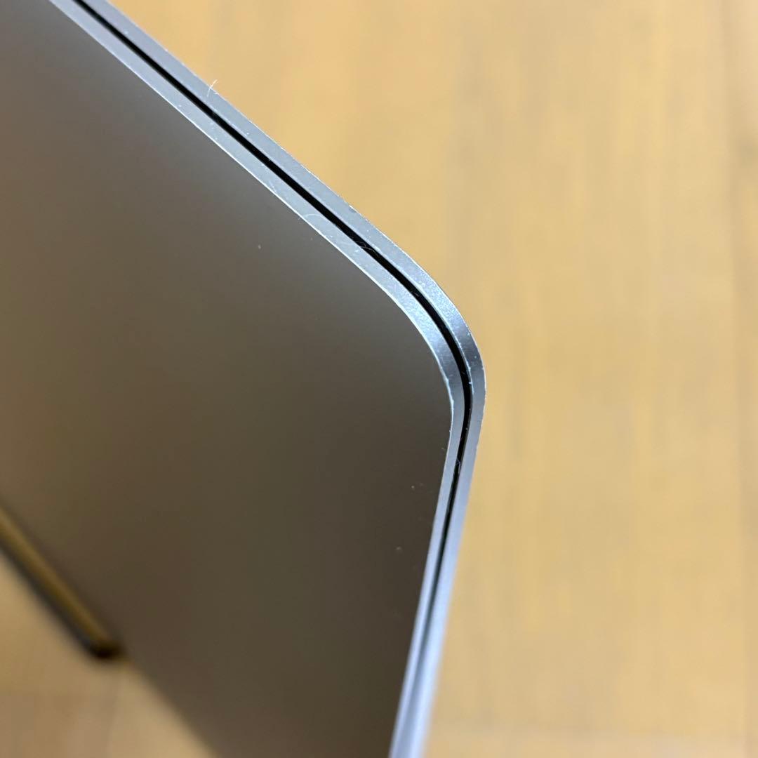 Apple MacBook Air 2018/メモリ16/256/スペースグレイ