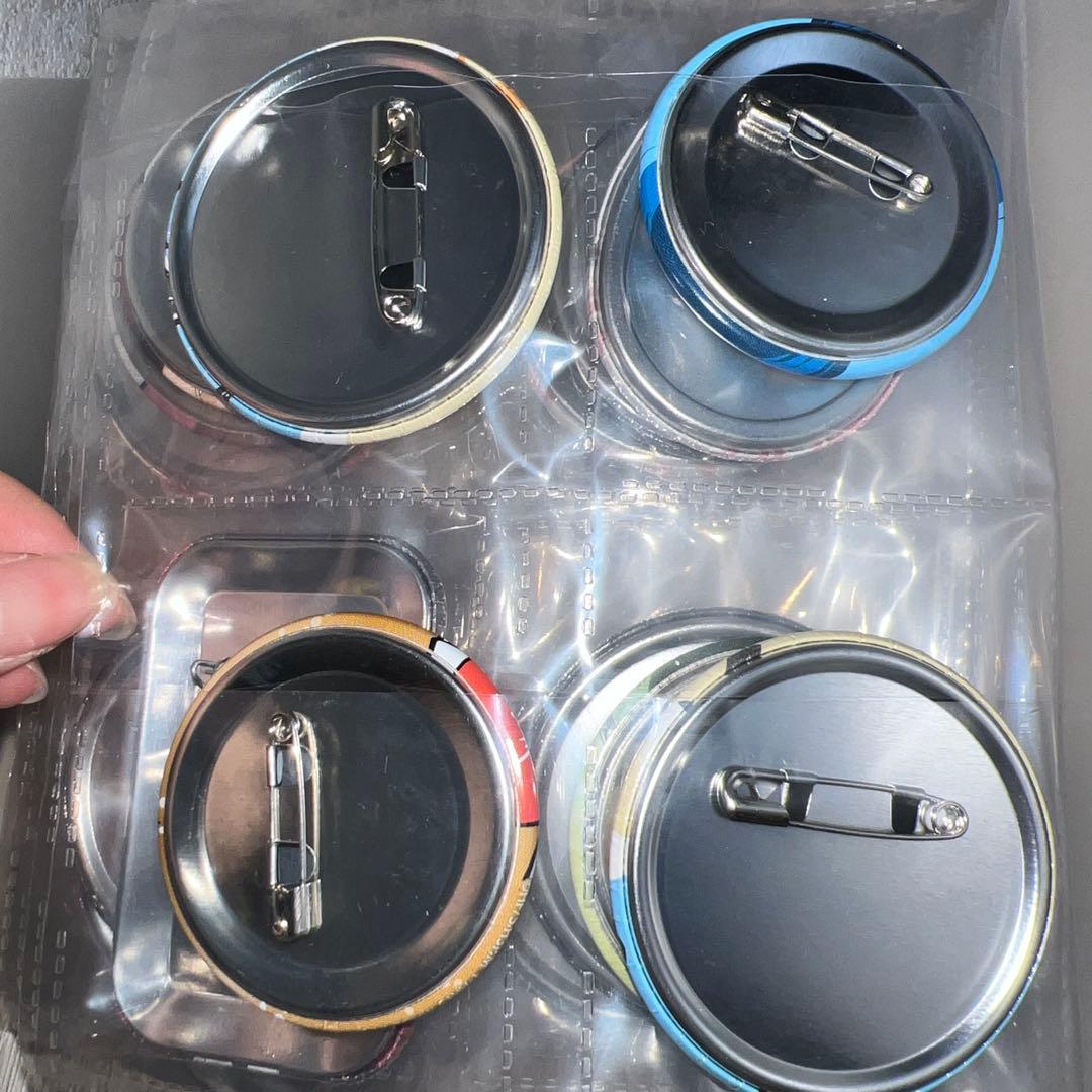 【値下げ中】ハイキュー!!缶バッジ 32種セット