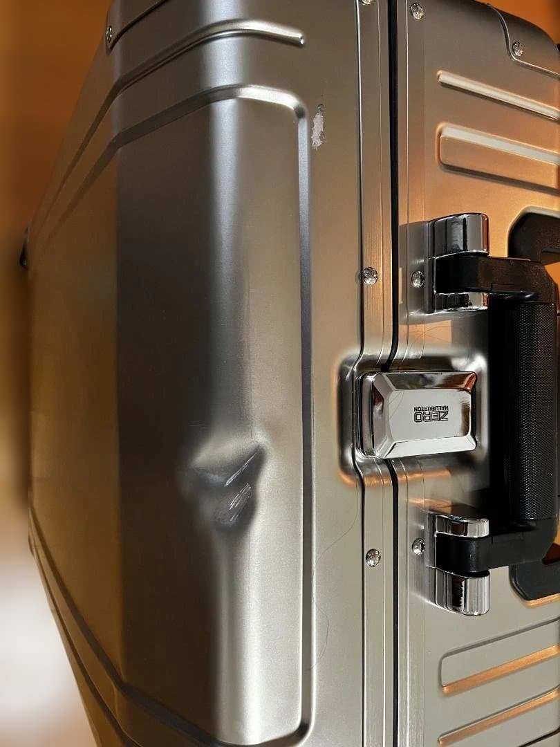 ZERO HALLIBURTON ゴールド アルミキャリーケース 4輪