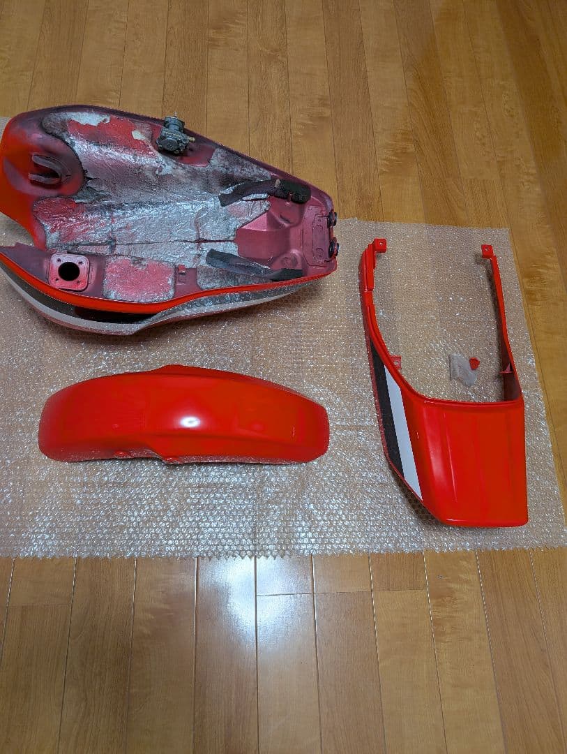 ZRX400タンク　フロントフェンダー、リアカウル