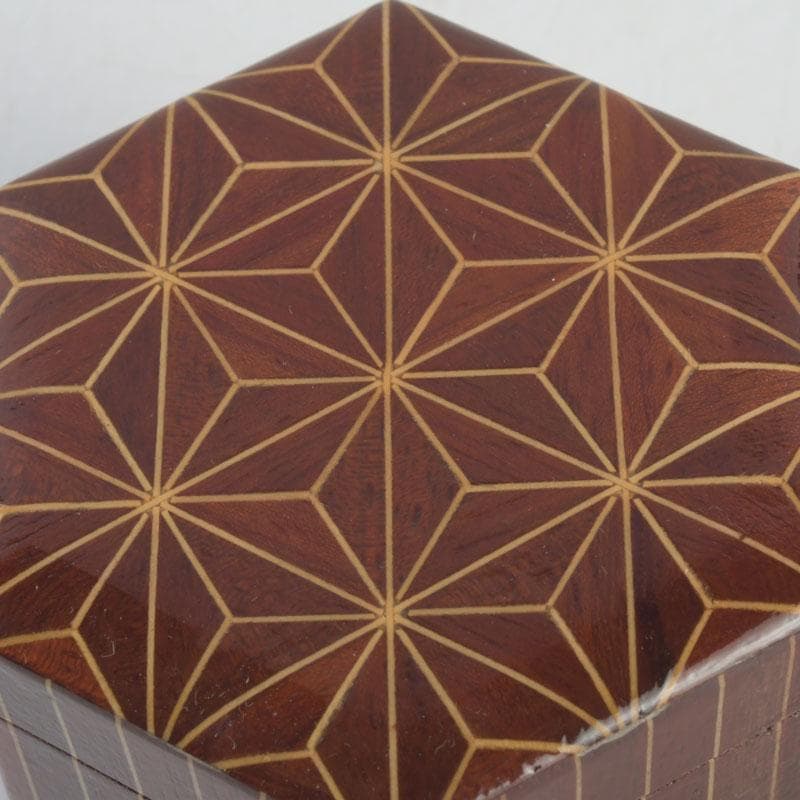 茶道具　鷹の巣　箱根寄木細工　六角香合　箱付　V　9703