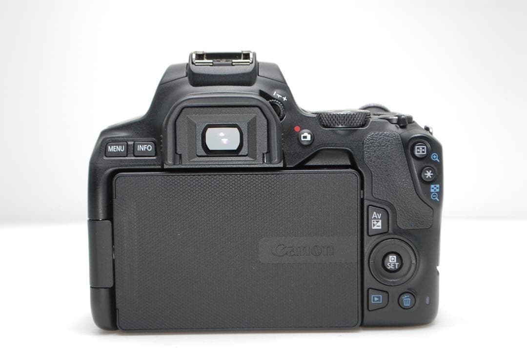 ⭐️圧倒的高性能⭐️Canon kiss X10 ダブルレンズセット 美品大人気