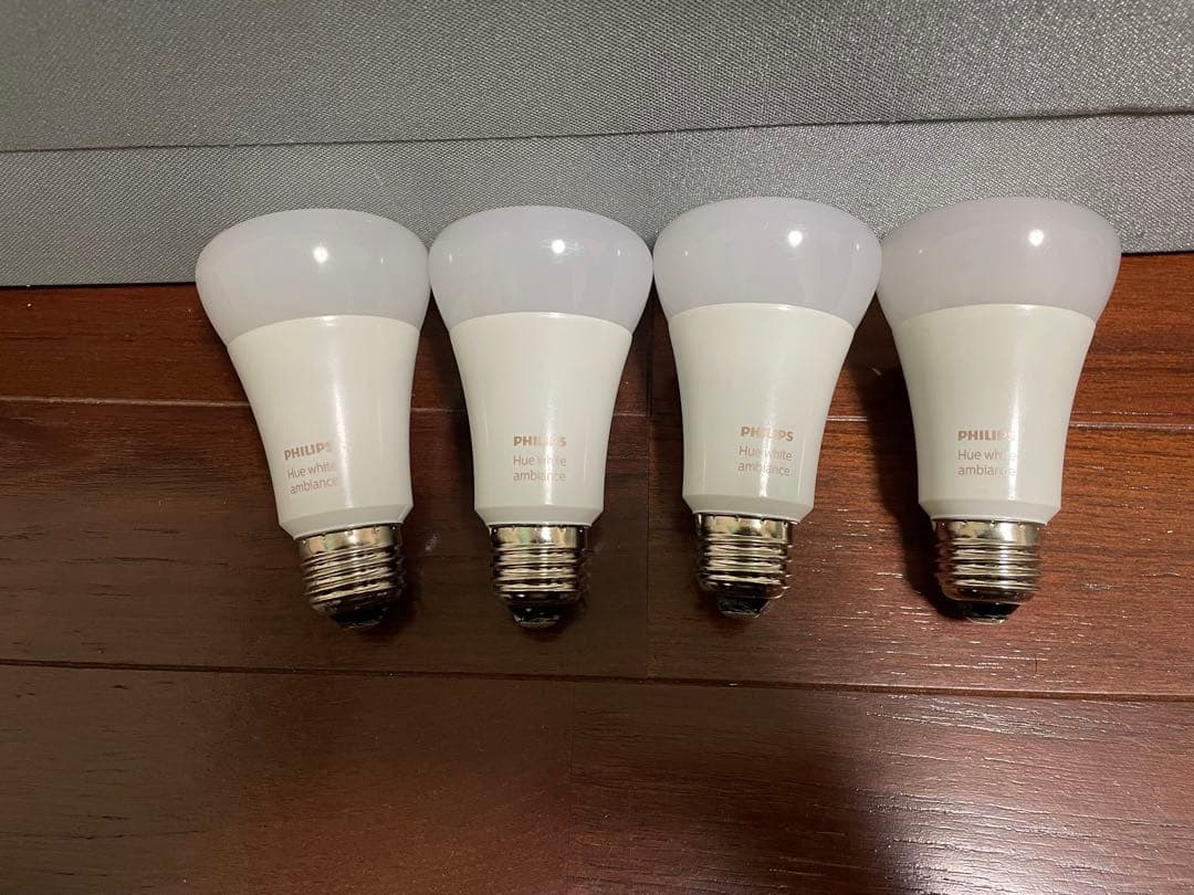 PHILIPS Hue White Ambiance LED E26 4個セット
