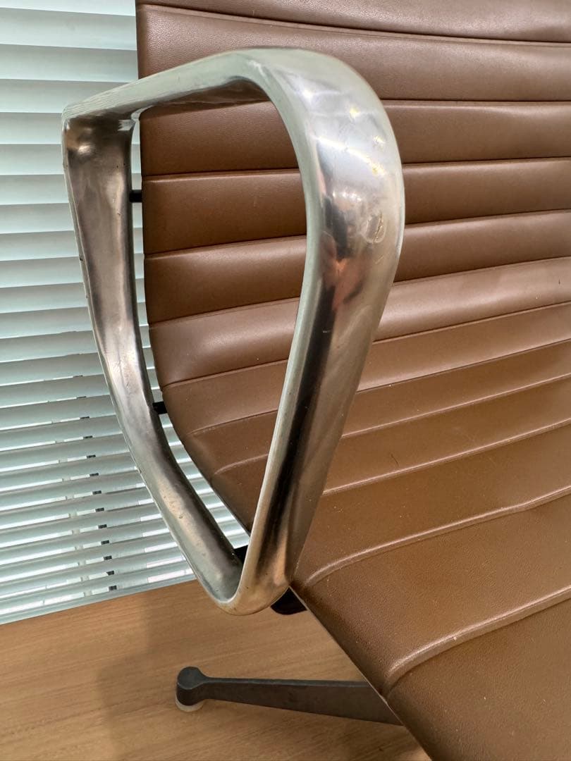 Herman Miller チェア　椅子　インテリア　ハーマンミラー