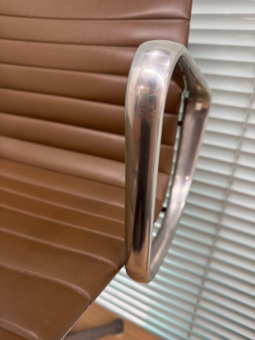 Herman Miller チェア　椅子　インテリア　ハーマンミラー