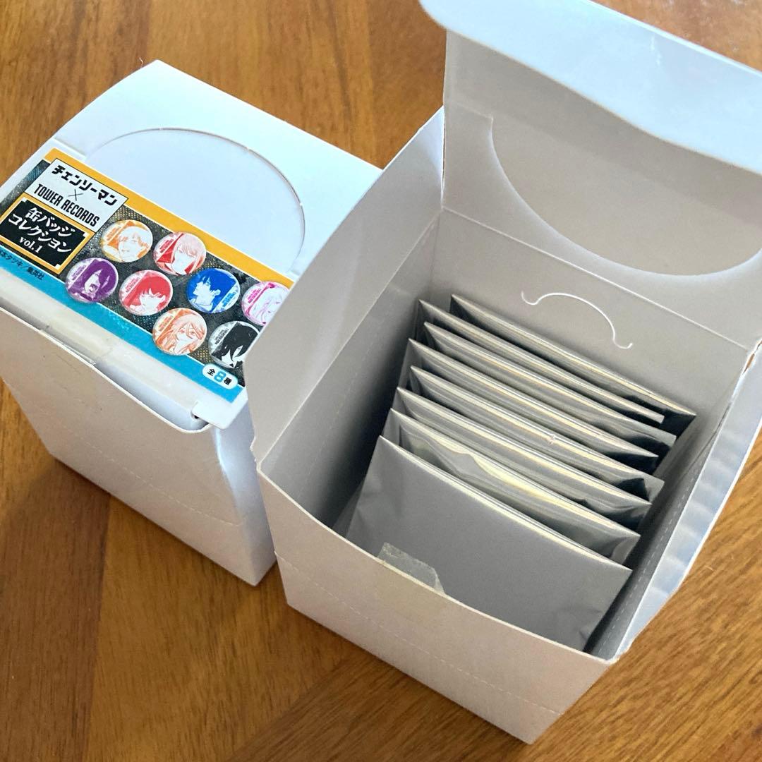 値下げしました！新品未開封！チェンソーマン X タワレコ缶バッジセット全種類