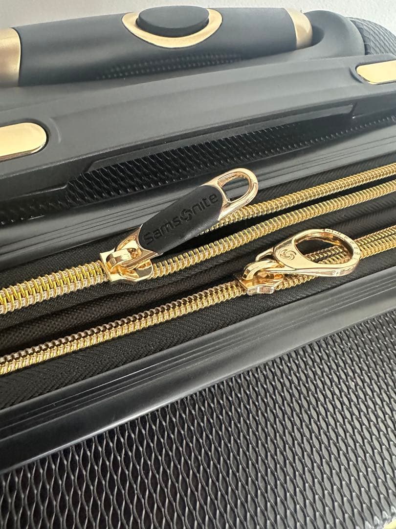 サムソナイト　samsonite スーツケース　キャリーバッグ　機内持ち込みok