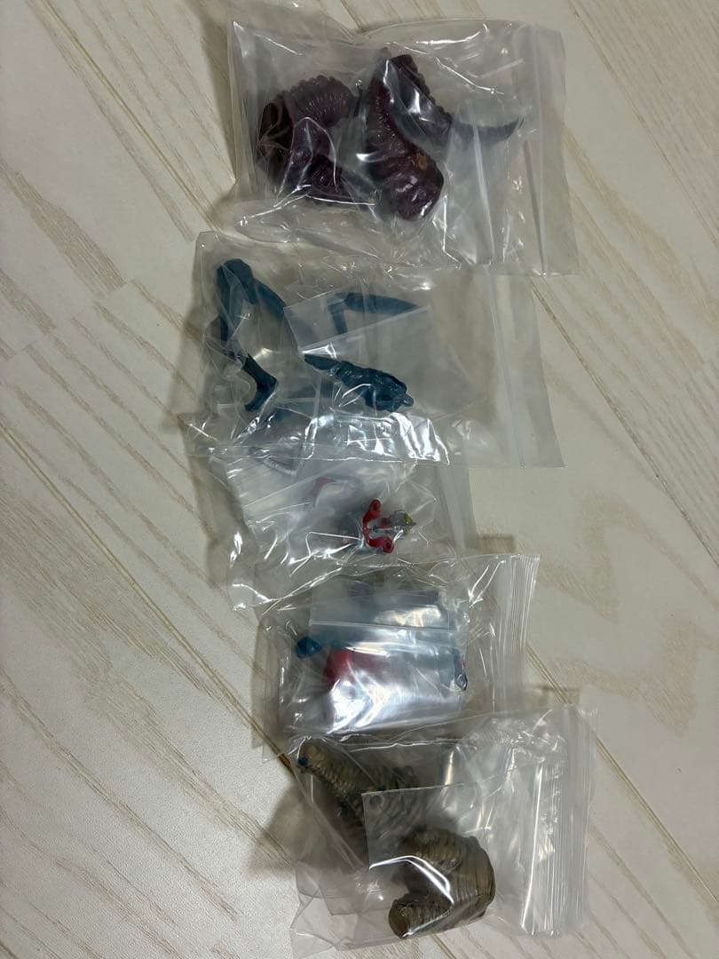 HGウルトラマン1初版　肌色成形　５体セット　ガシャポン