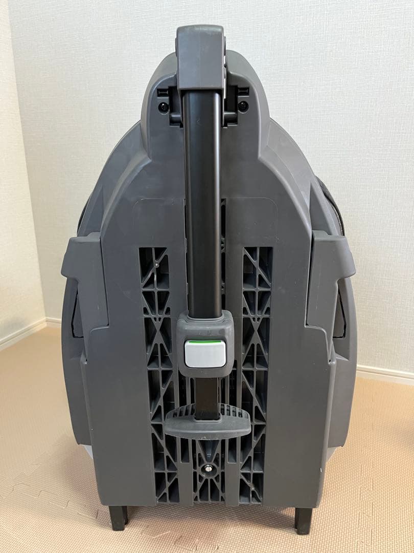 R コンビ チャイルドシートTHE S ISOFIX ZA-670 グレー