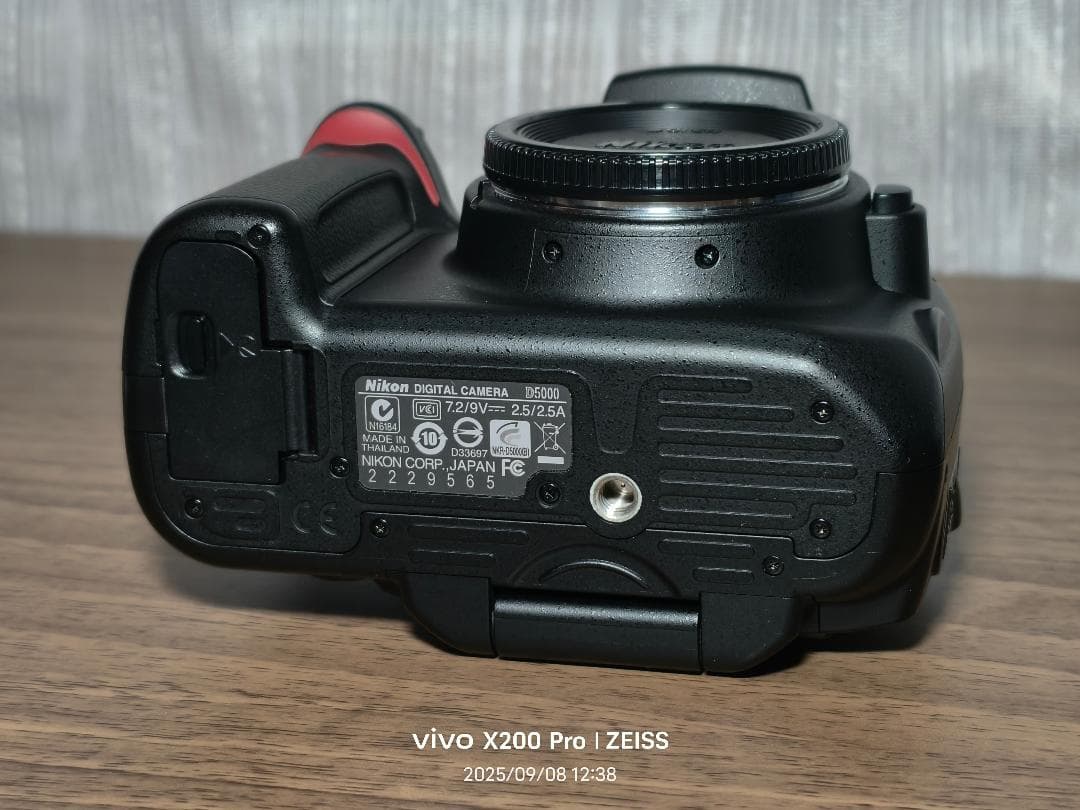 Nikon D5000 ボディ 美品