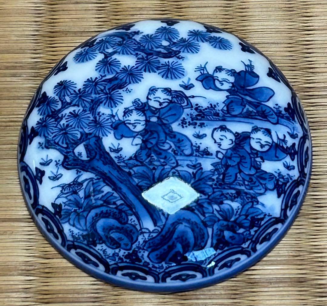 三川内焼　無形文化財　平戸雅松作　献上唐子香合