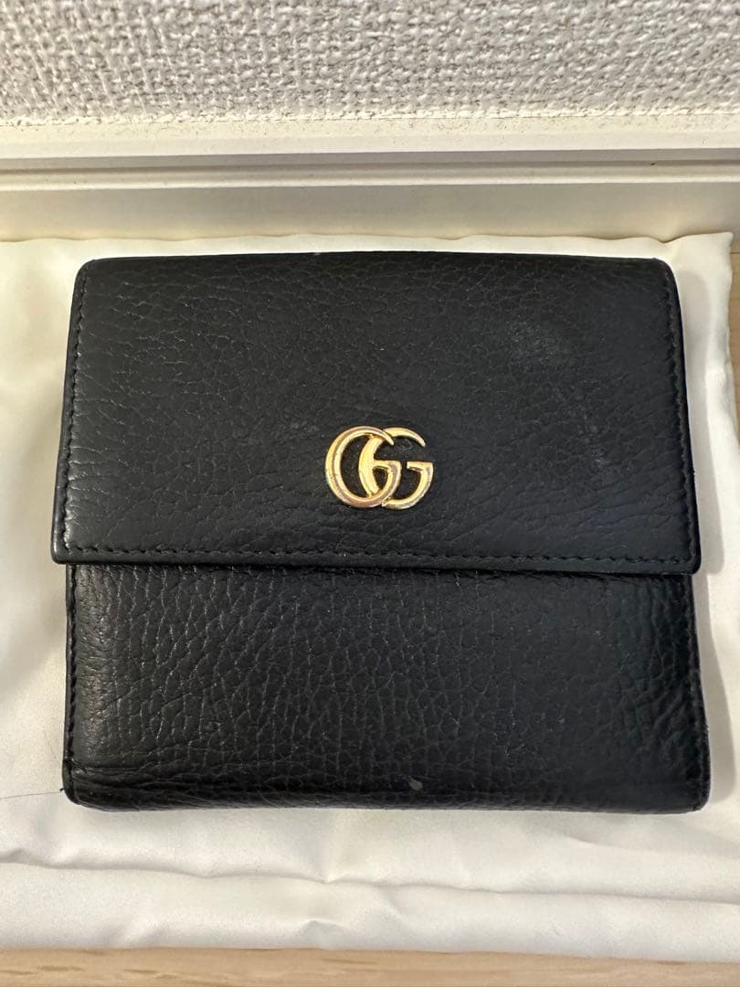 GUCCI マーモント 二つ折り財布 ブラック
