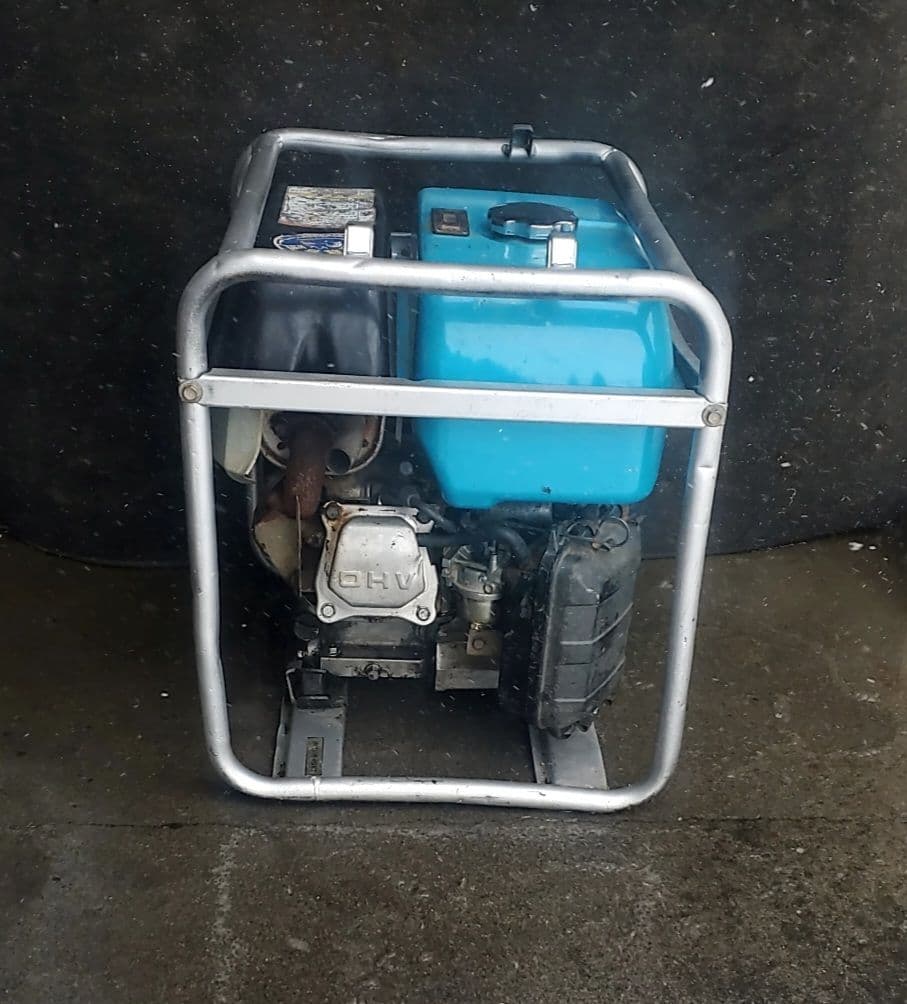 ホンダ、エアーマン発電機ジャンク