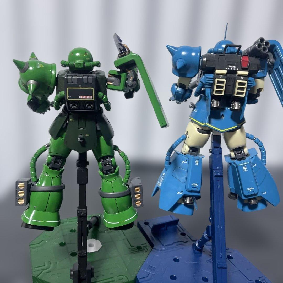 MG1/100ロバート・ギリアム専用ザクⅡと MG量産型ザクⅡの2体セット