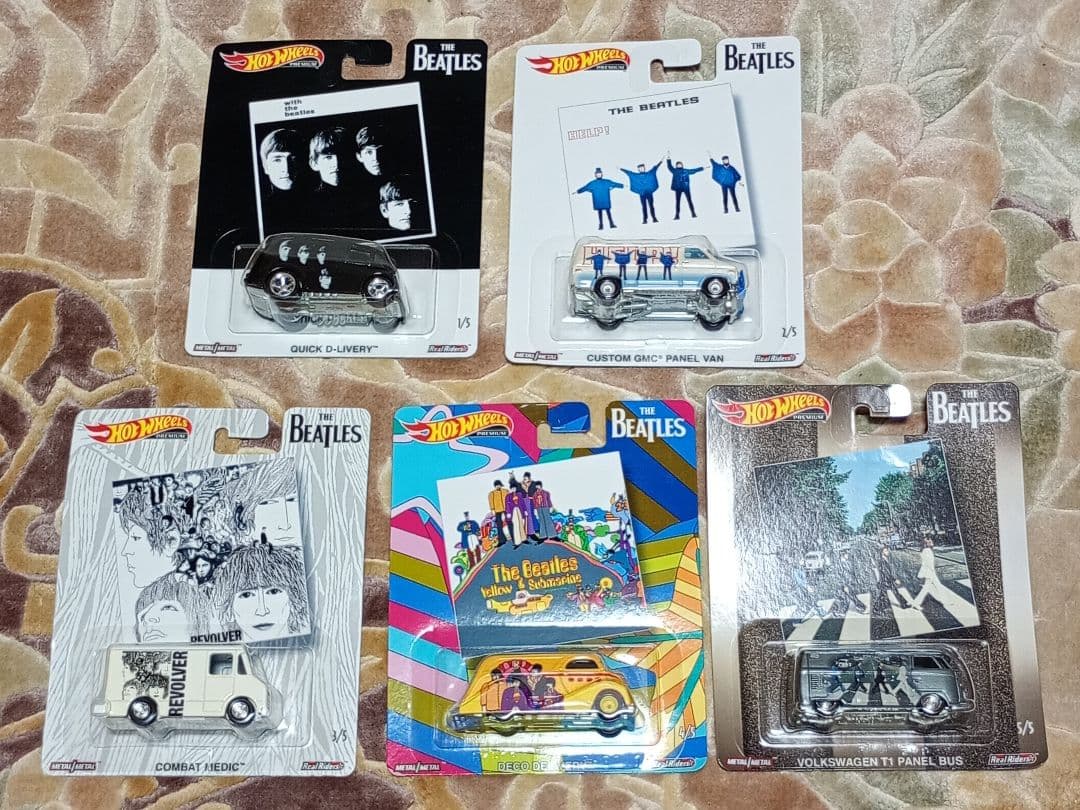 ✴️Hot Wheels The Beatles✴️ ミニカー 未開封5種セット