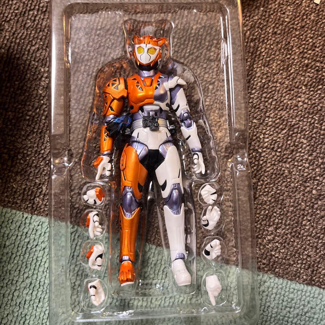 SHFiguarts 仮面ライダー バルキリー ラッシングチーター