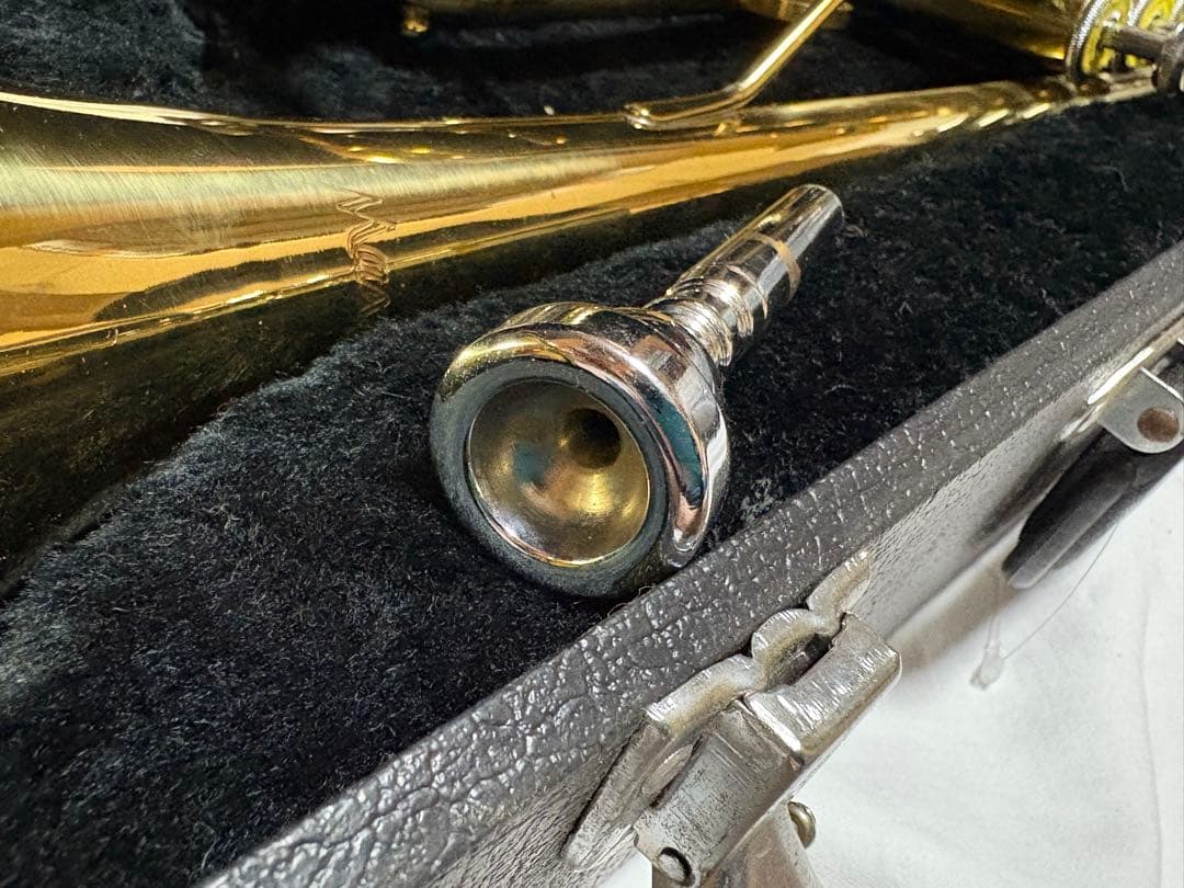 Maxtone トランペット　ハードケース付き　1902-05-1