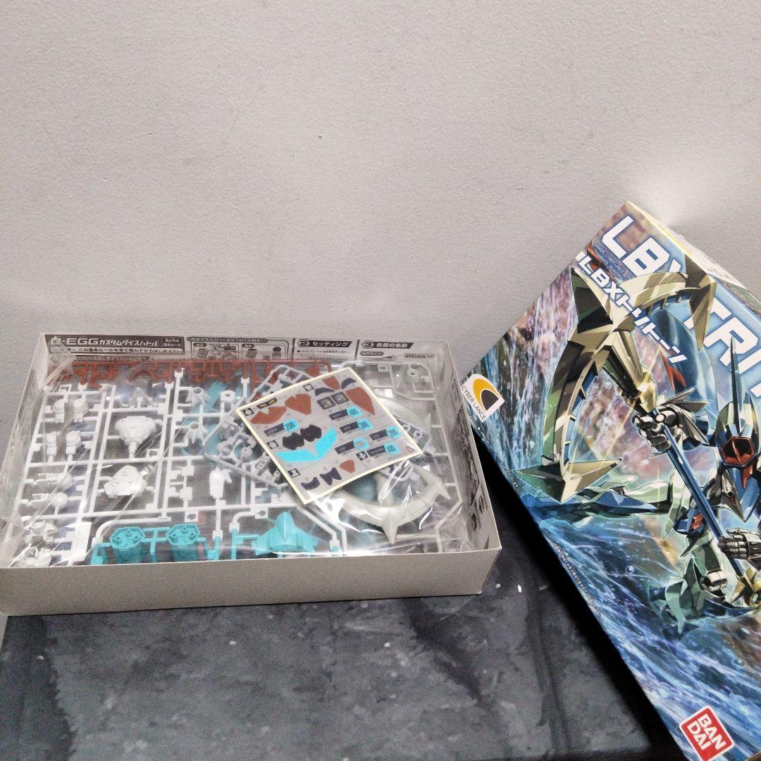 BANDAI LBXトリトーン プラモデル