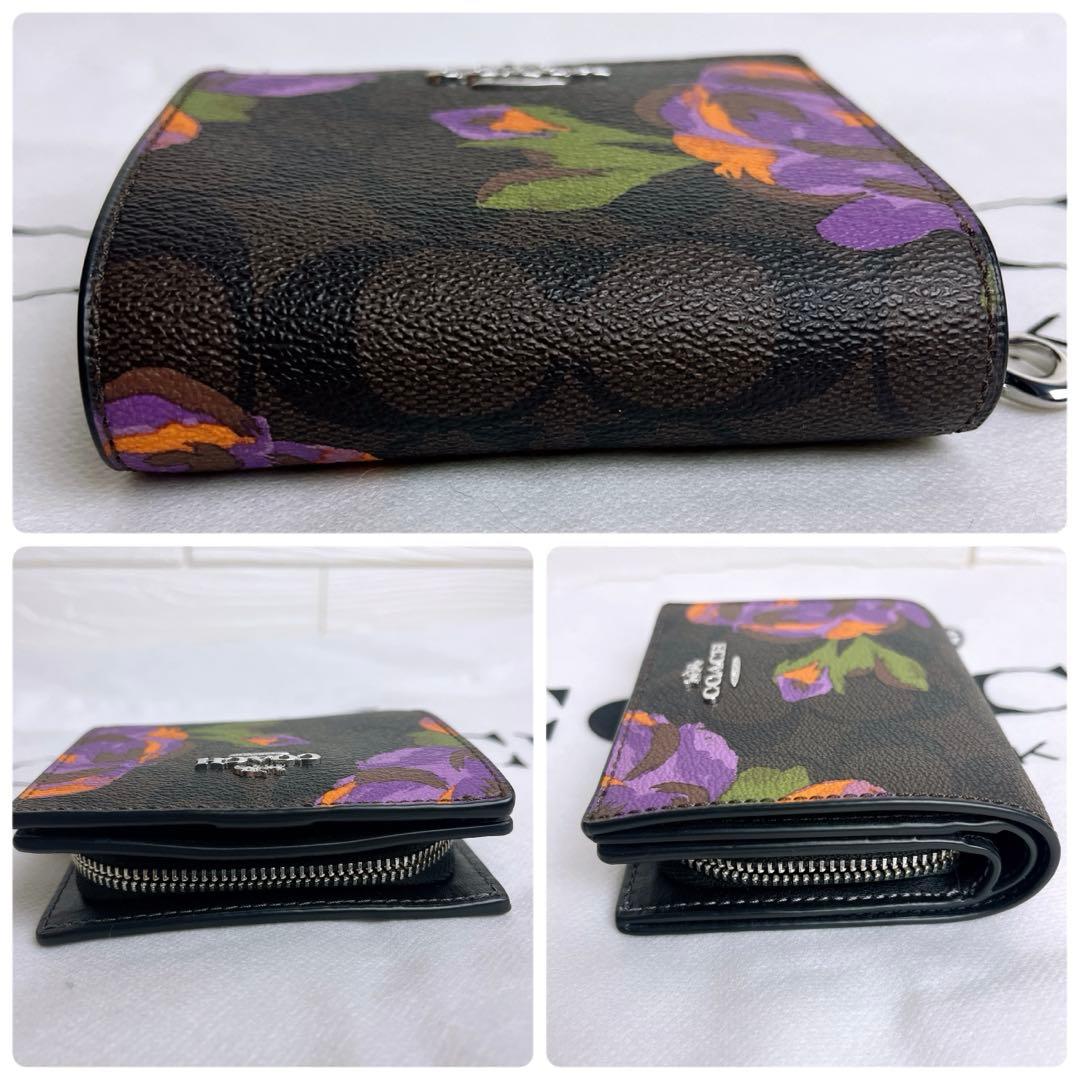 新品未使用 COACHコーチ 財布 コンパクト 二つ折り シグネチャー チャーム