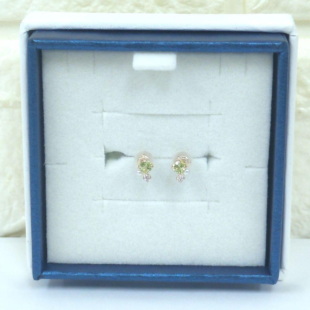 ヨンドシー 4℃ K10 ピアス ライトグリーン クリスタルラインストーンパール