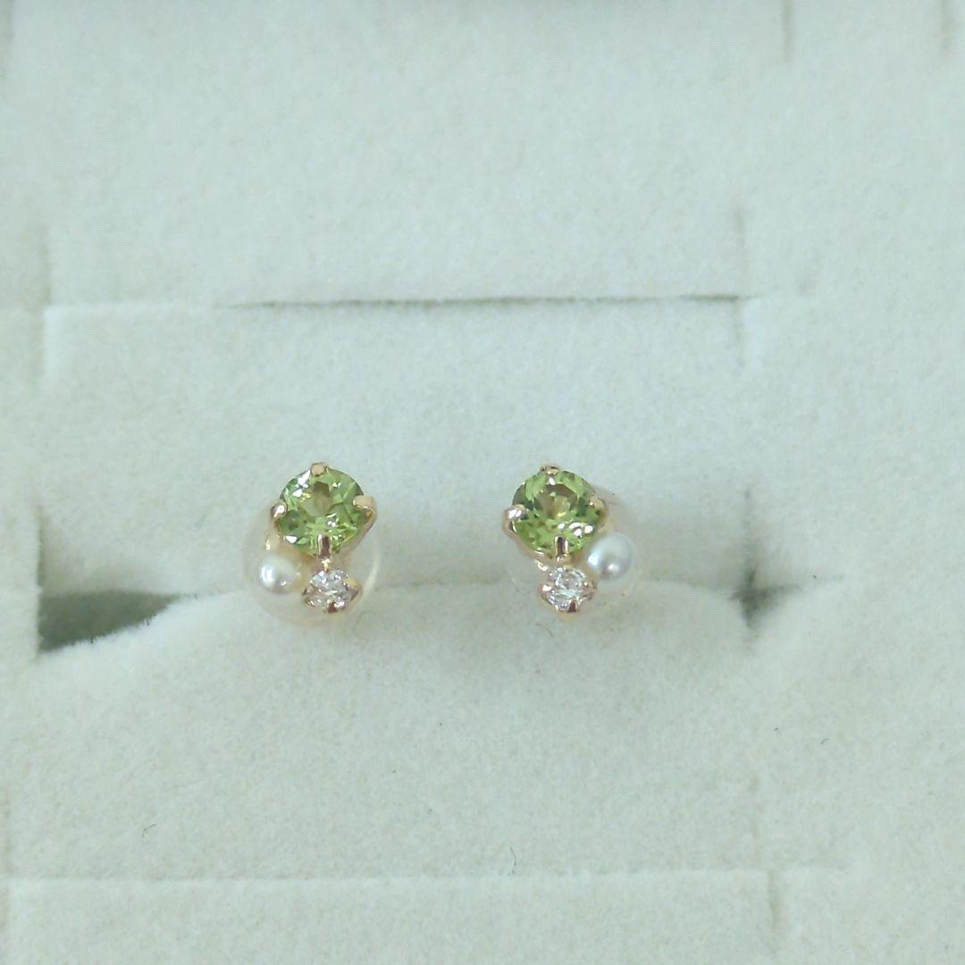ヨンドシー 4℃ K10 ピアス ライトグリーン クリスタルラインストーンパール