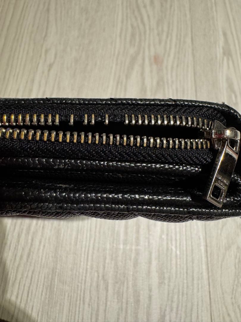 SAINT LAURENT ブラック 二つ折り財布　ysl