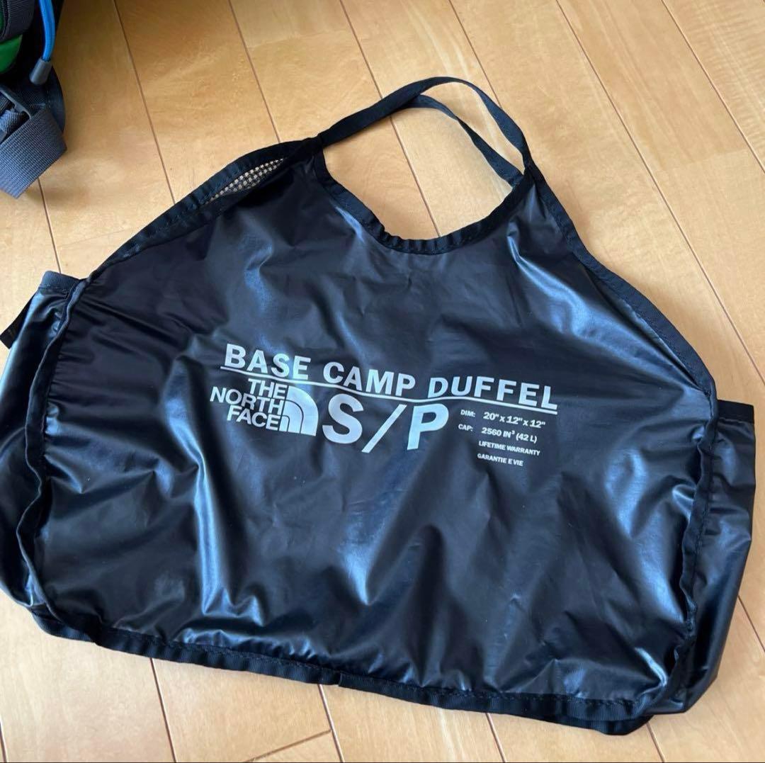 ノースフェイス　ボストンバッグ　スポーツバッグ　リュック　ロゴ入り　旅行　大容量