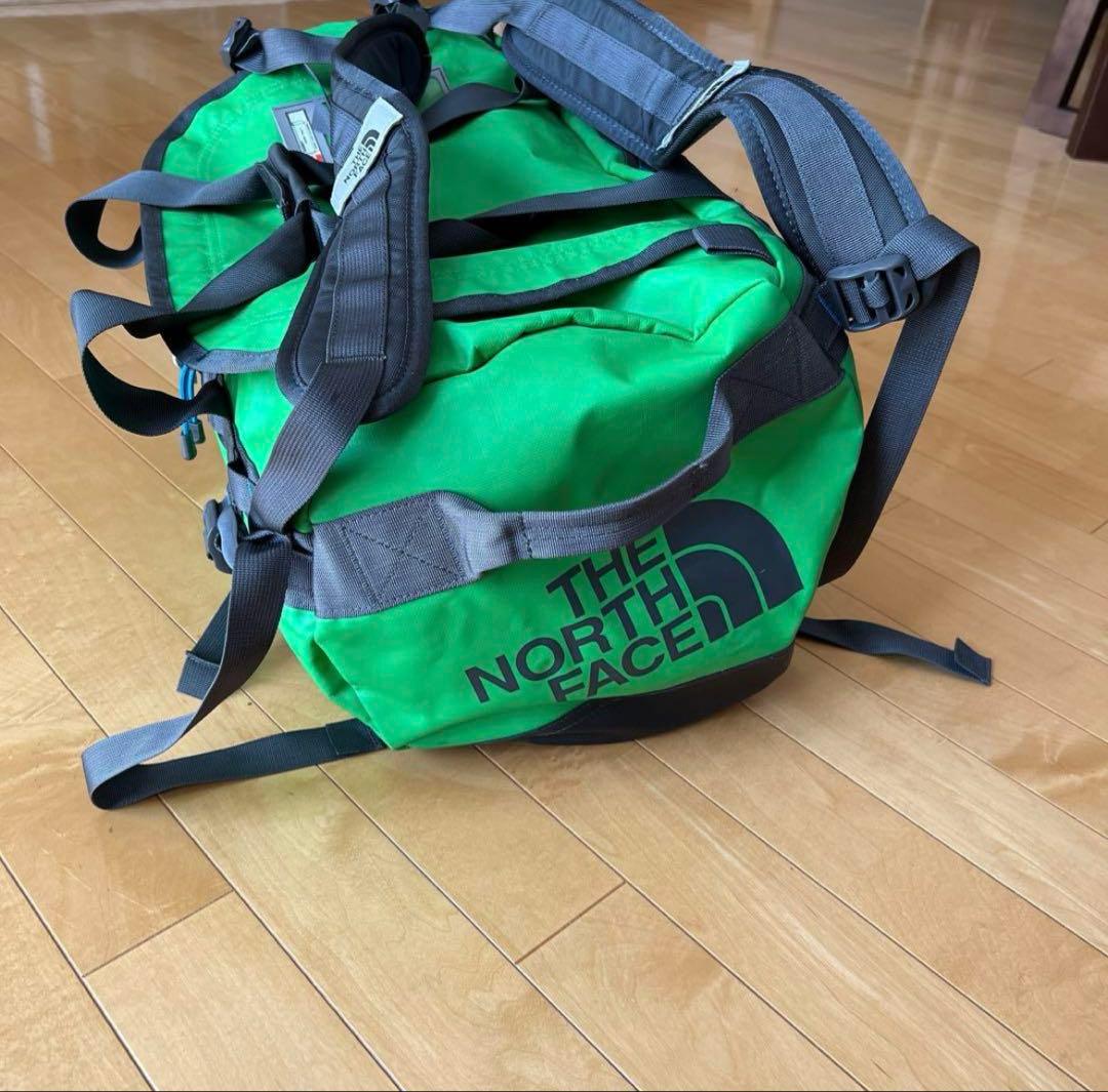 ノースフェイス　ボストンバッグ　スポーツバッグ　リュック　ロゴ入り　旅行　大容量