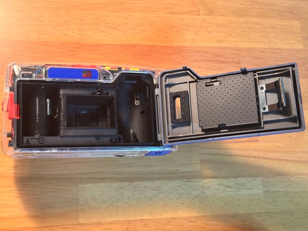 合馬公式アカウント1 バンダイ マイクリスタル コンパクトカメラ