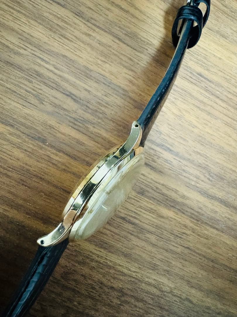 IWC オールドインター自動巻 金張（ゴールドキャップ／いわゆる厚張） デイト