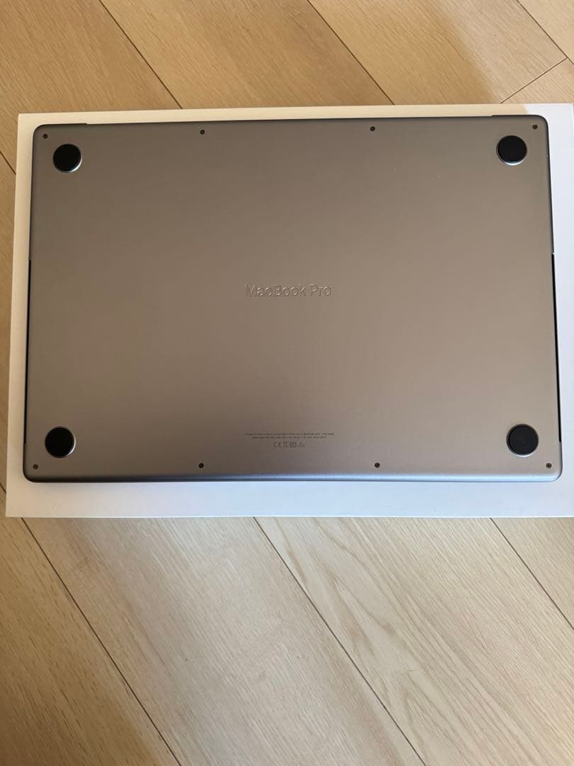 MacBook Pro 16インチ　32GB 1TB