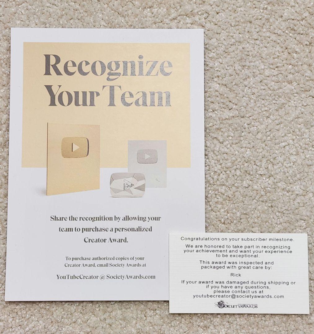 【本物】YouTube銀の盾+メタリック版の銀の賞状