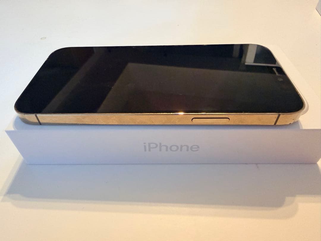 【美品】iPhone 12 Pro 256GB ゴールド