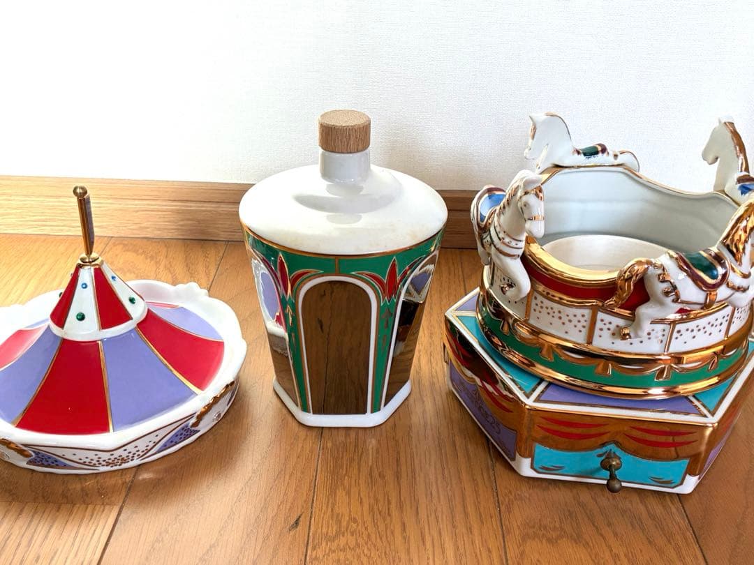 サントリー プレステージ25メリーゴーランド 陶器ボトルのみ オルゴール付き