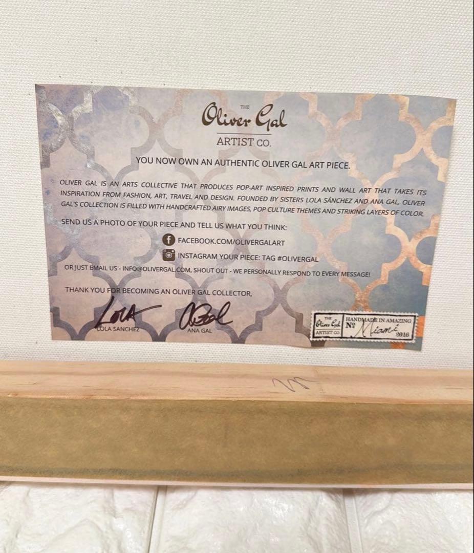 Oliver Gal オリバーガル 絵画 ブランドブックモチーフ