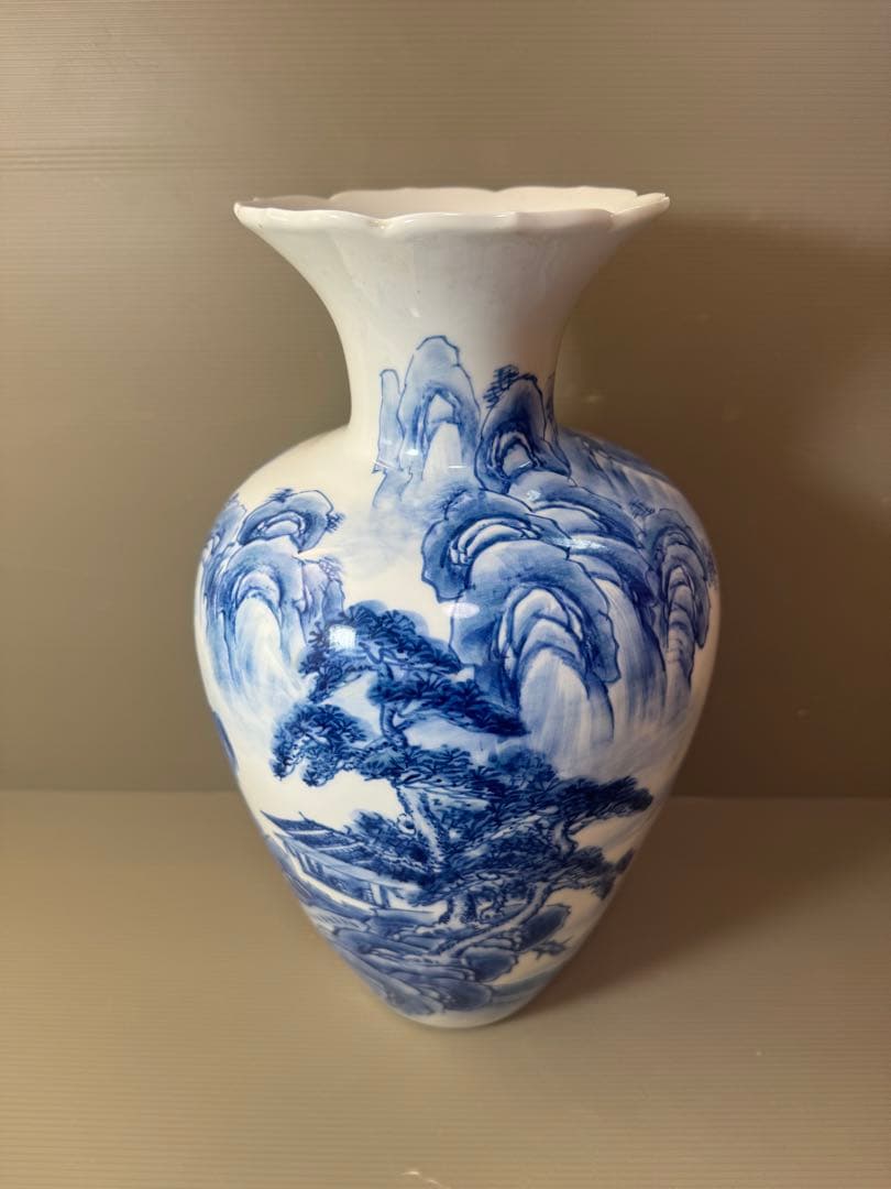 2902 松右衛門作　染付山水　花瓶　35cm
