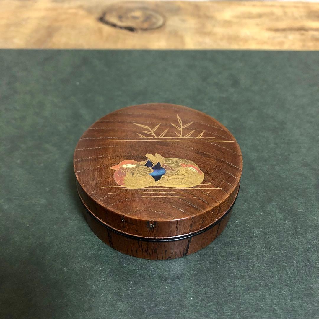 新井司峰 鴛鴦蒔絵欅丸香合 共箱 茶道具