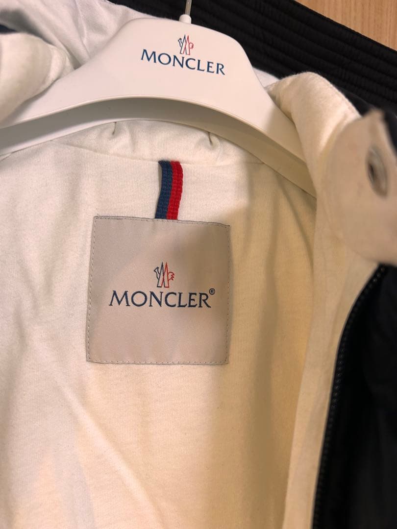 MONCLER ブラック　ベビーダウンコート　ハンガー付